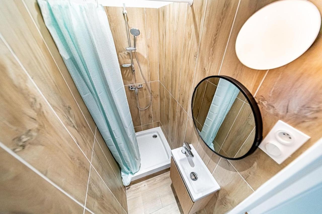Sleep And Go - Cozy 9 People - Oullins Apartamento Exterior foto